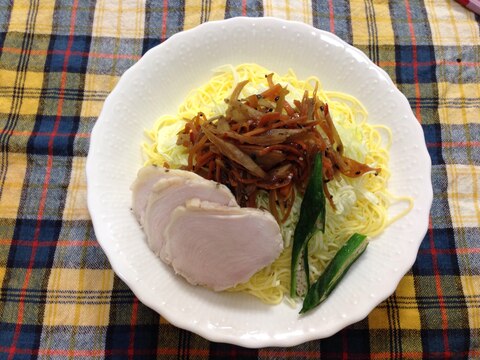 卵豆腐めんDEきんぴら冷麺風